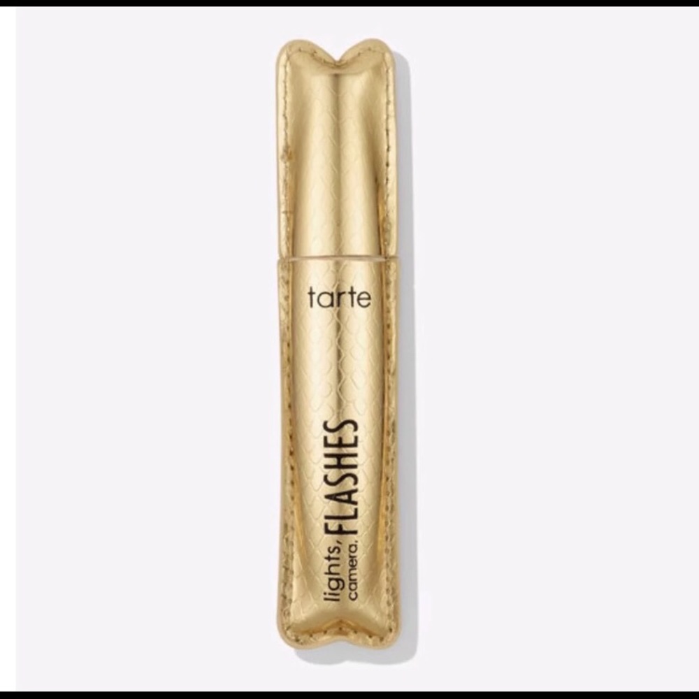 Lights, Camera, Flashes Tarte Statement Mascara